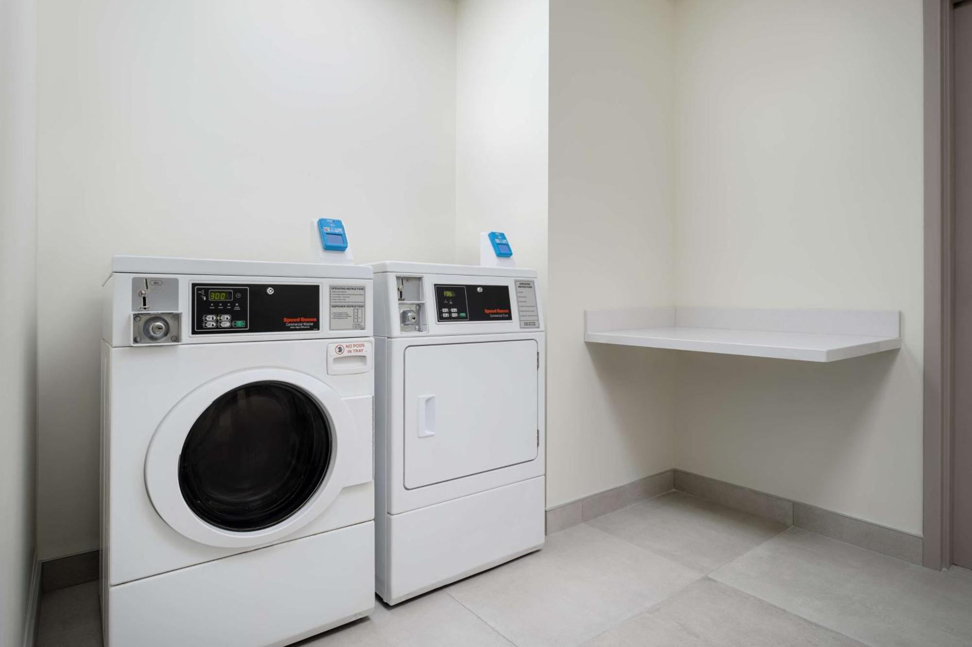 Hilton Garden Inn Huntsville South/Redstone Arsenal Экстерьер фото